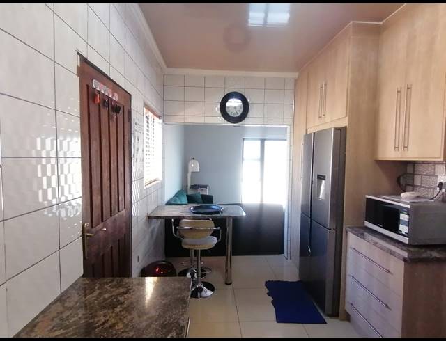 3 BEDROOM FREESTANDING SOLD IN STILFONTEIN EXT 3
